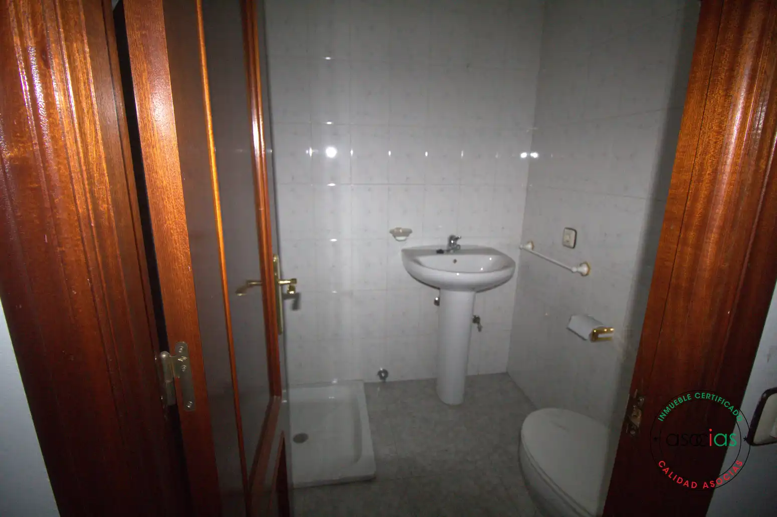 Bany de Local en venda en Langreo