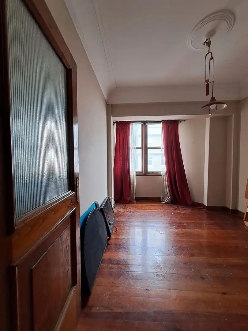 Piso en venta en A Coruña Capital  con Terraza y Balcón