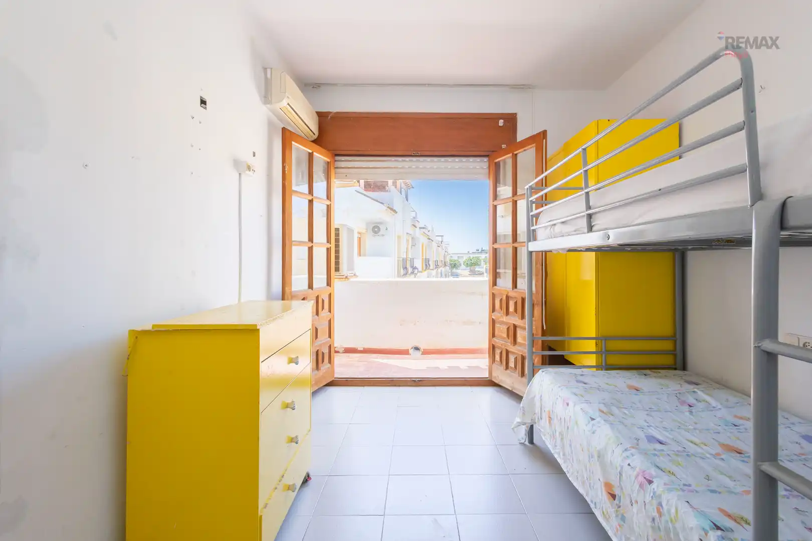 Habitación de Casa adosada en venta en Garrucha con Aire acondicionado, Terraza y Balcón
