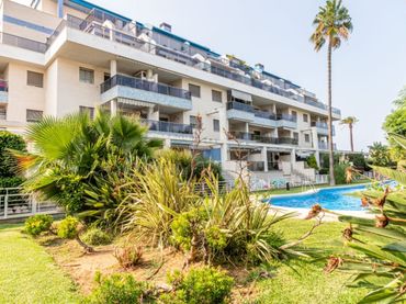 Apartamento con piscina en venta en Las Marinas / Les Marines