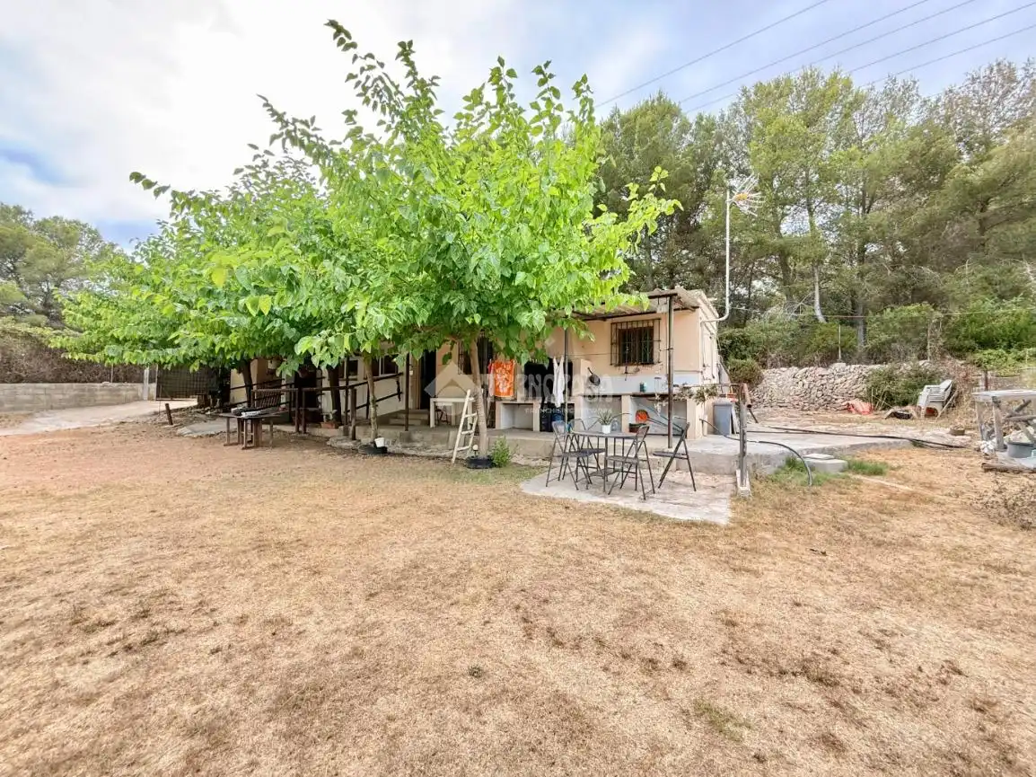 Finca rústica en venda en Vilanova i la Geltrú amb Jardí privat i Terrassa