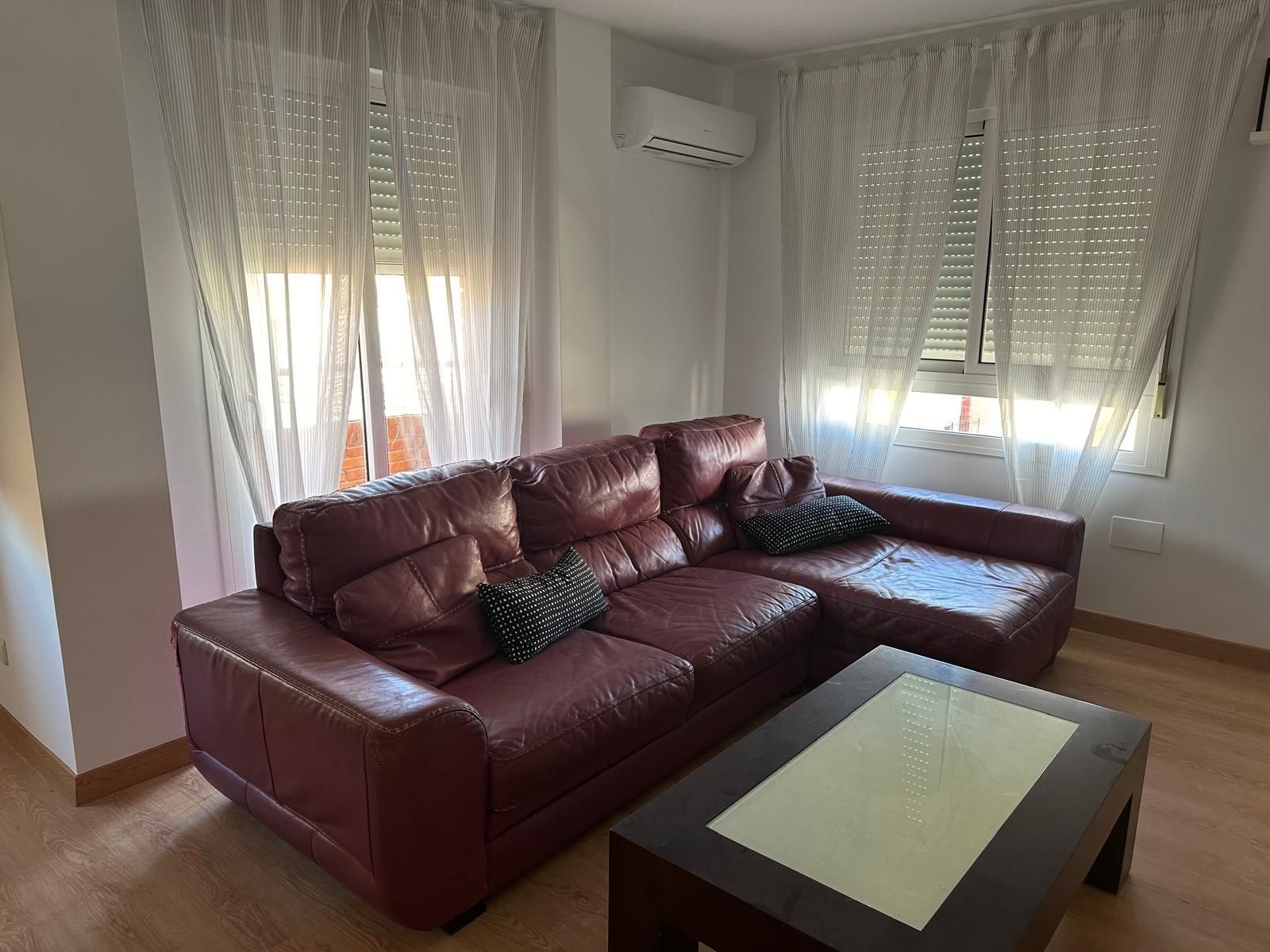 Sala d'estar de Pis de lloguer en  Almería Capital amb Aire condicionat