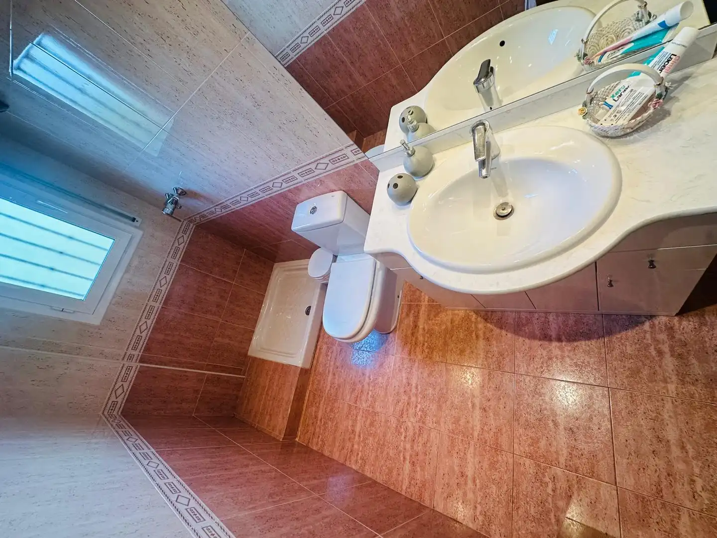 Bany de Casa o xalet en venda en Cambrils amb Aire condicionat, Calefacció i Jardí privat