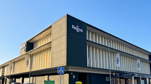 Foto 2 de Oficina de alquiler en Calle Almutamid, 6, La Pañoleta, Camas