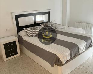 Bedroom of Planta baja to rent in  Granada Capital