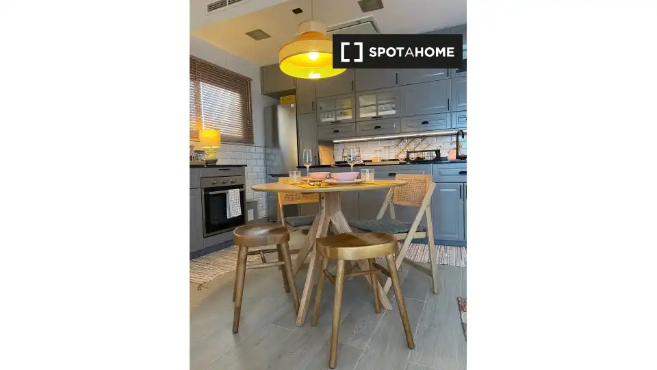 Wohnung zur Miete in Centre