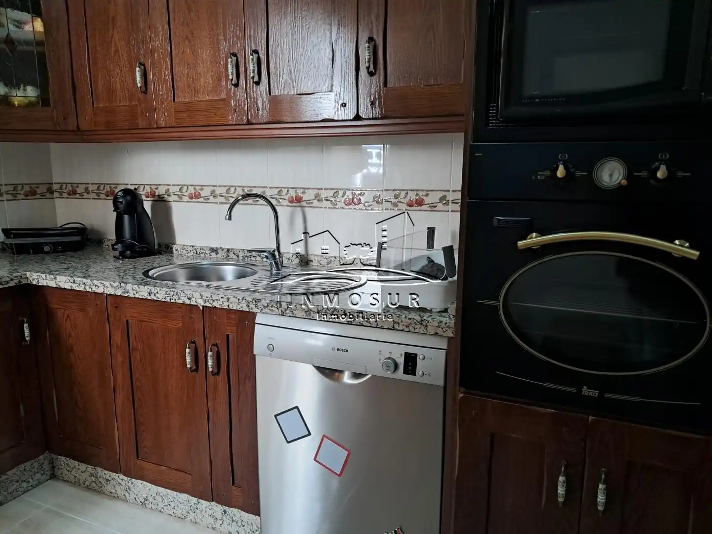 Cocina de Piso en venta en Lucena con Trastero y Amueblado