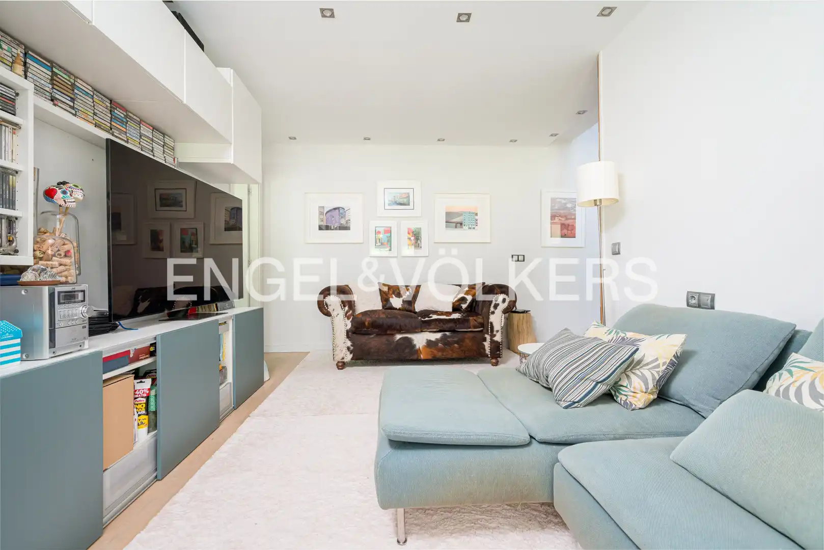 Sala de estar de Casa o chalet en venta en Nava con Calefacción, Jardín privado y Parquet