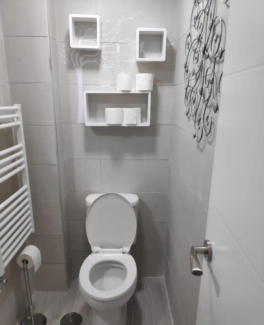 Badezimmer von Wohnung zum Verkauf in Granada mit Heizung, Terrasse und Möbliert