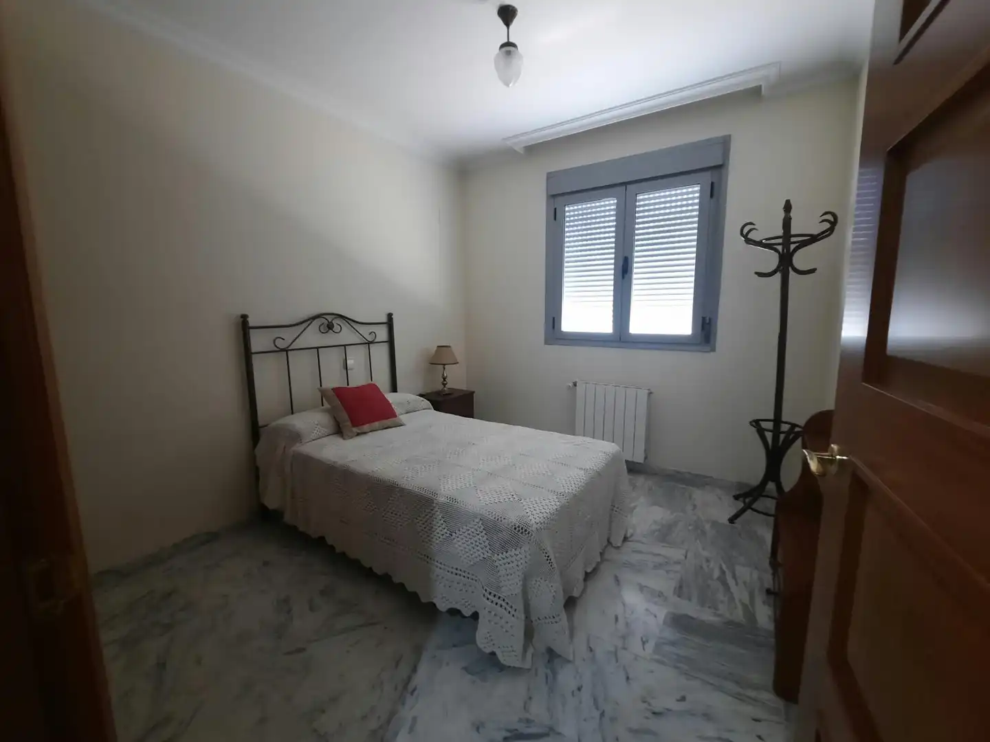 Schlafzimmer von Wohnung zur Miete in Badajoz mit Klimaanlage, Heizung und Terrasse