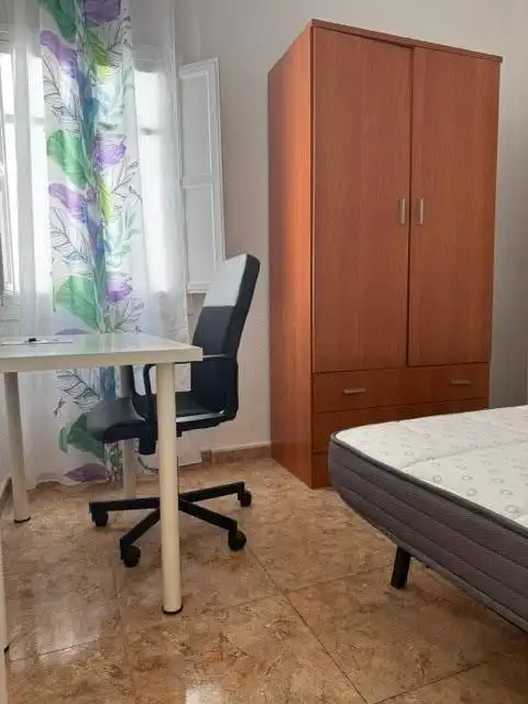 Habitación de Piso en venta en Murcia con Terraza y Trastero