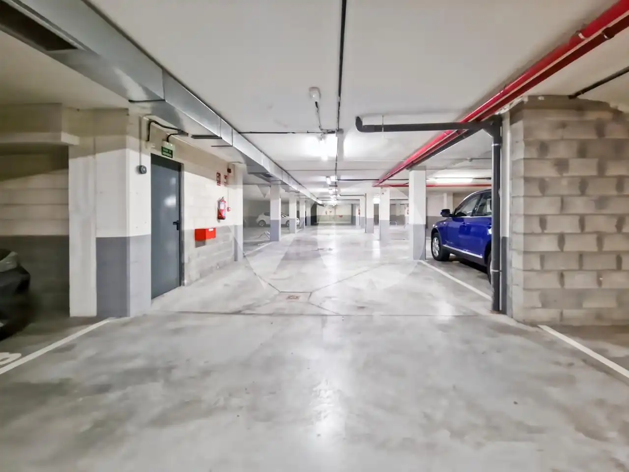 Parking de Dúplex en venta en Madrid con Aire acondicionado y Calefacción