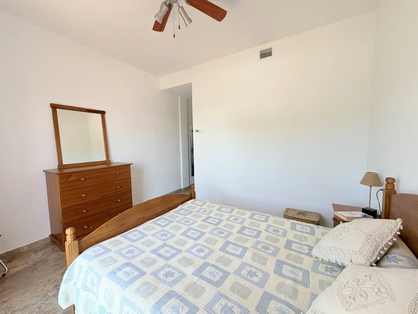 Casa adosada en venta en Calle las Marismas, Salteras