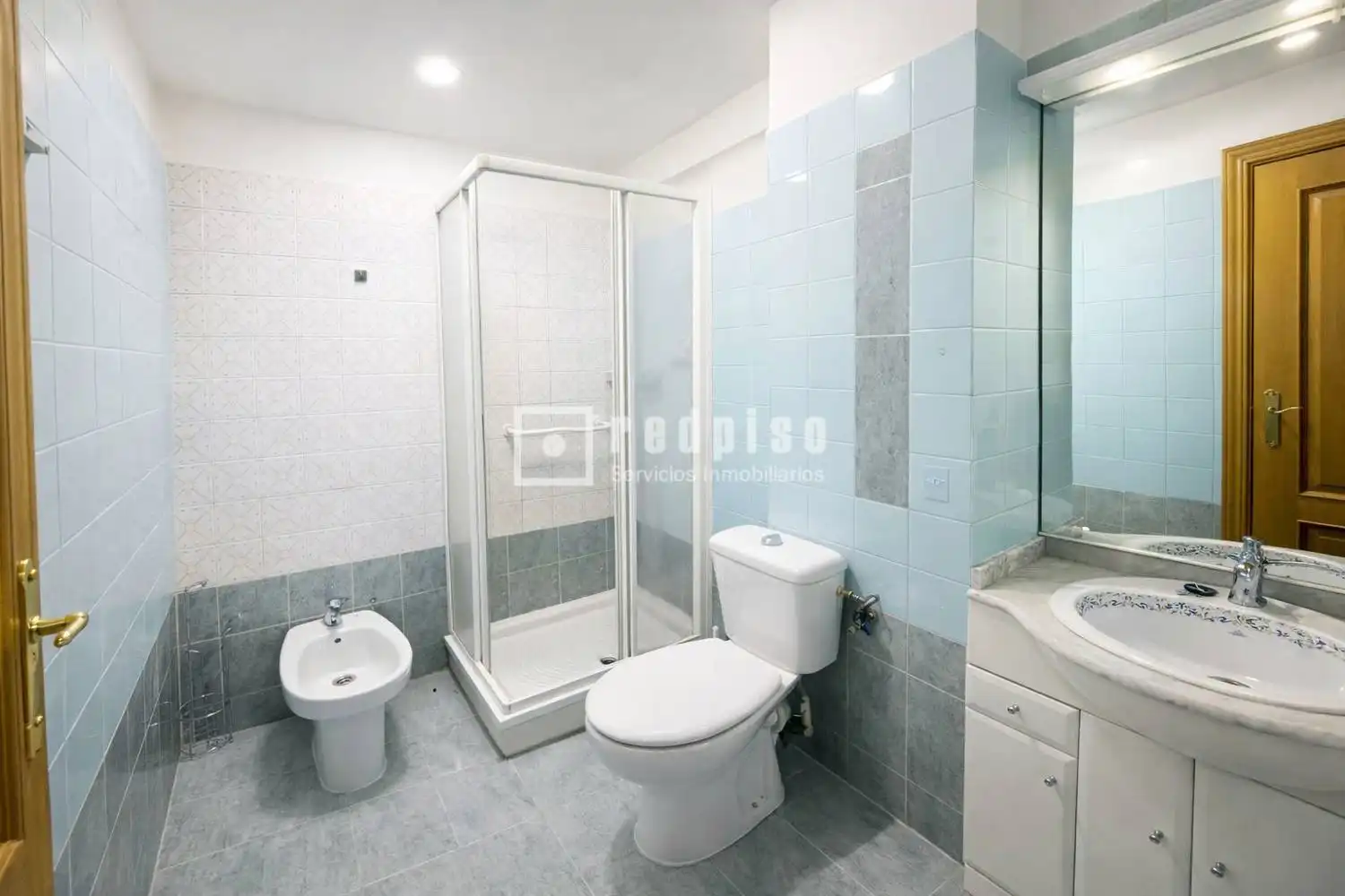 Baño de Piso en venta en Madrid con Calefacción y Terraza