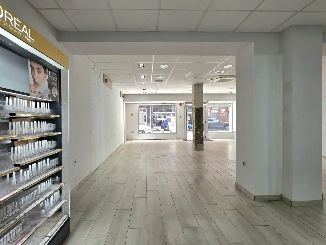 Business premises for sale in Carreño Miranda 52, imagen 2
