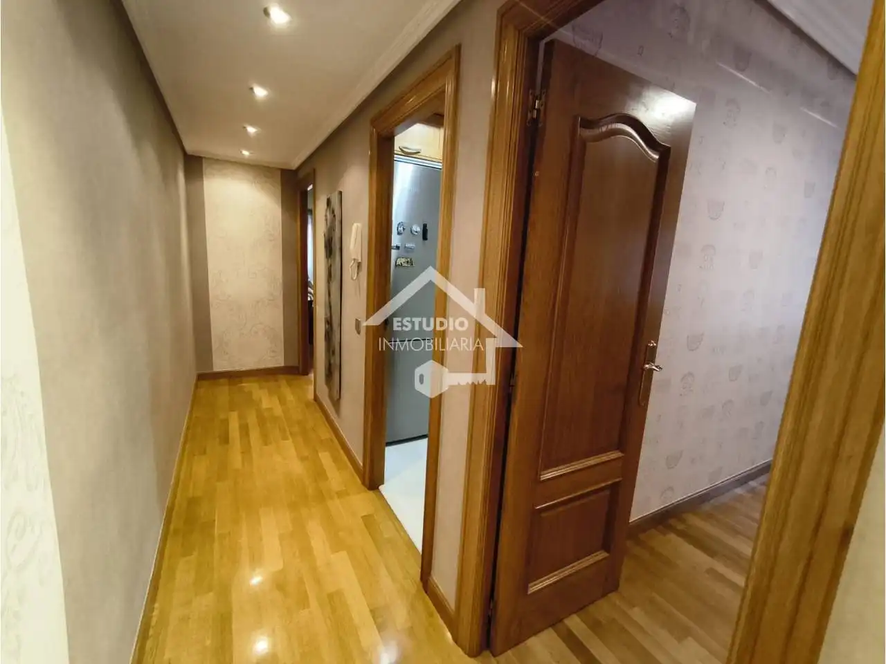 Piso con terraza en venta en Calle Belchite, imagen 66