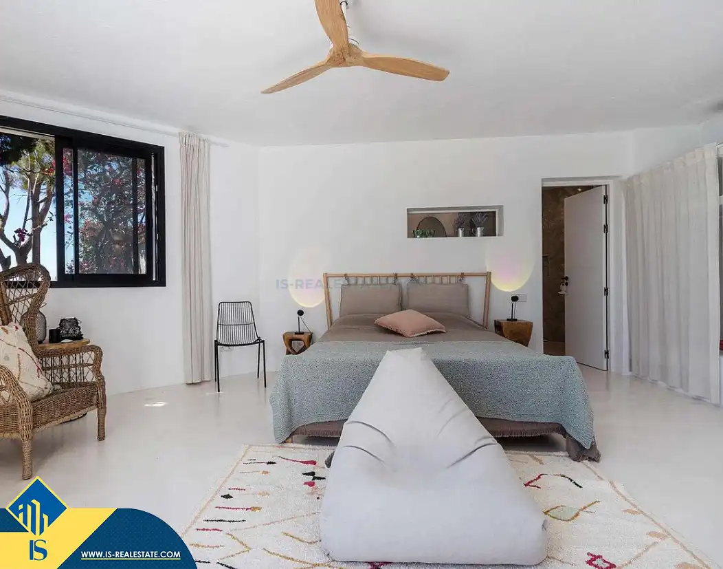 Dormitori de Casa o xalet en venda en Santa Eulària des Riu amb Terrassa, Piscina i Moblat