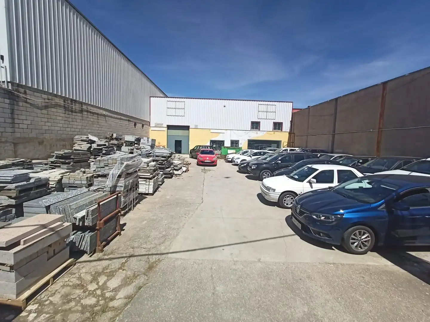 Nau industrial en venda a Nuevo Cáceres