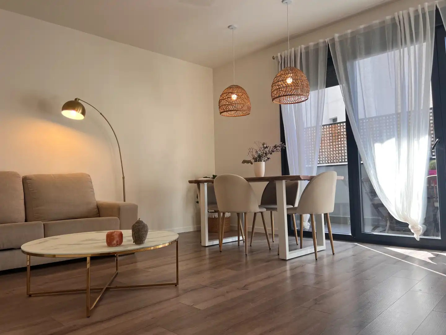 Living room of Ground floor for sale in Arenys de Mar  with Air Conditioner, Heating and Parquet flooring