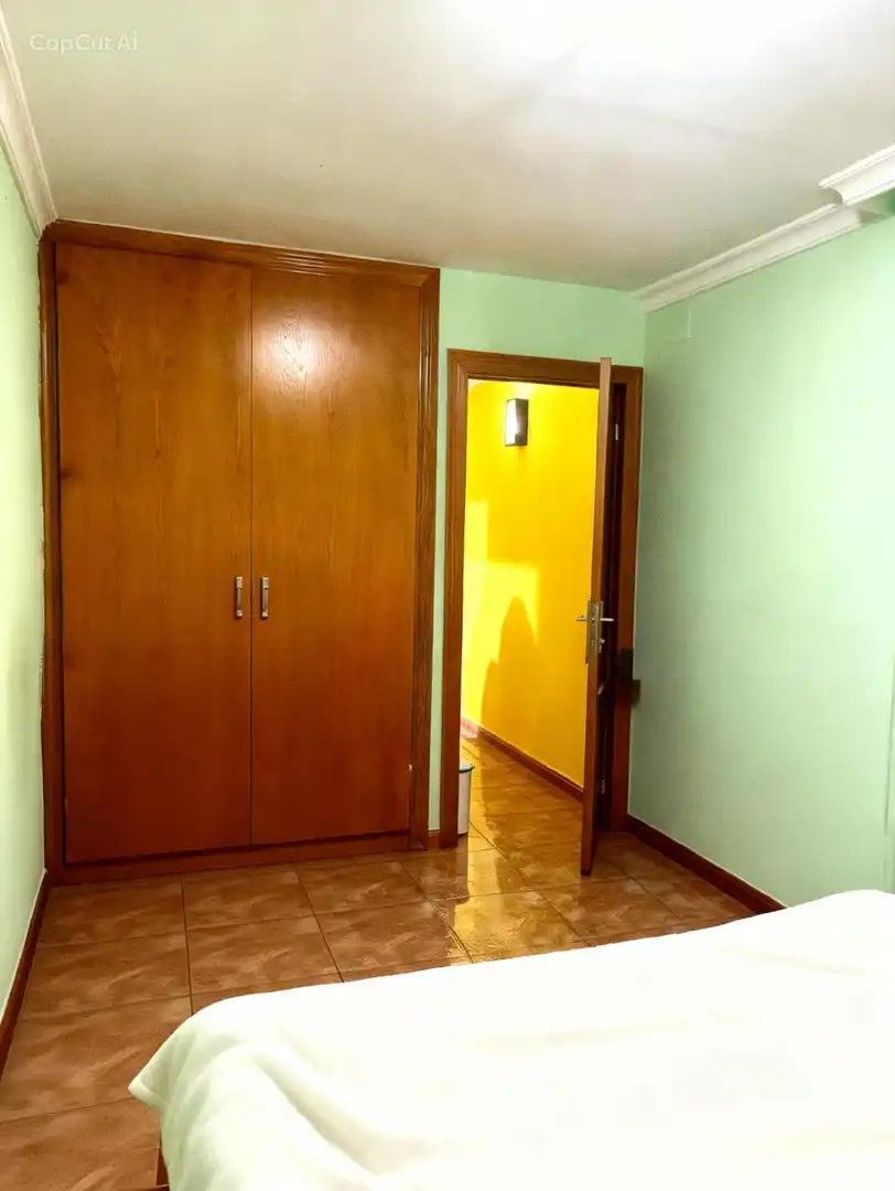 Apartament en venda a Castell - Poble Vell