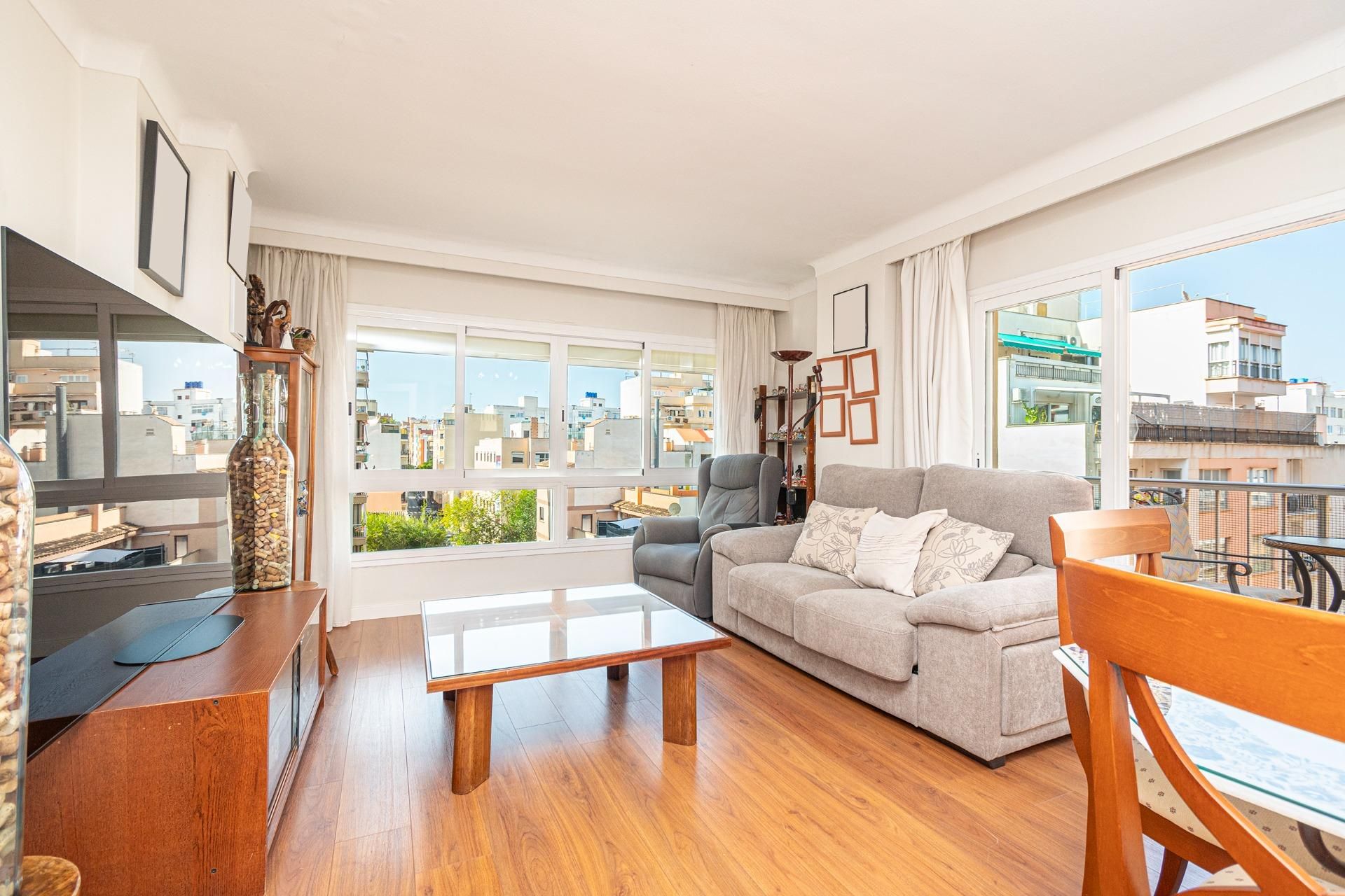 Living room of Flat for sale in  Palma de Mallorca  with Air Conditioner, Terrace and Balcony