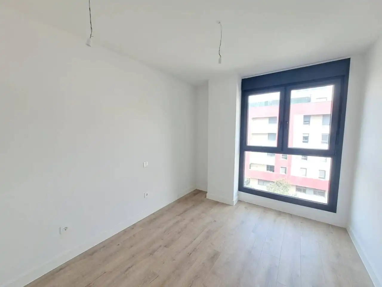 Dormitori de Pis en venda en Burgos amb Calefacció, Parquet i Terrassa