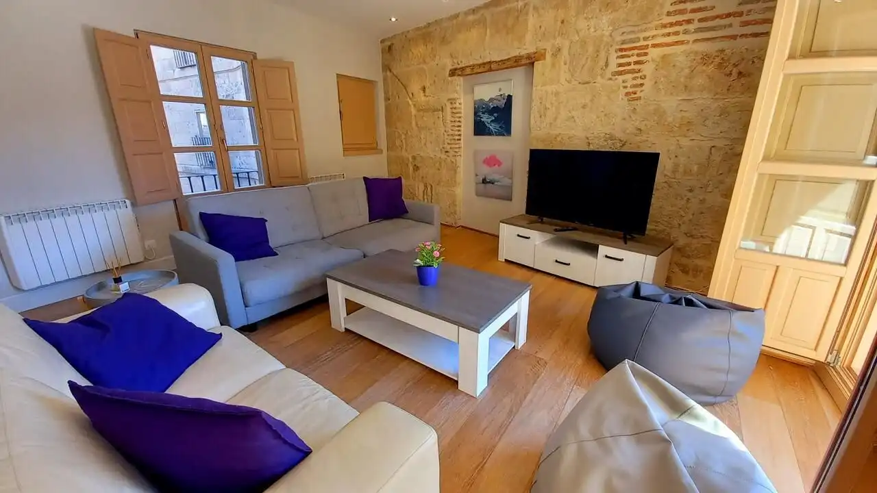 Sala d'estar de Apartament en venda en Salamanca amb Calefacció