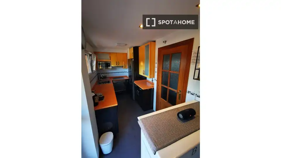 Cocina de Apartamento para compartir en Ibarra con Aire acondicionado, Calefacción y Terraza