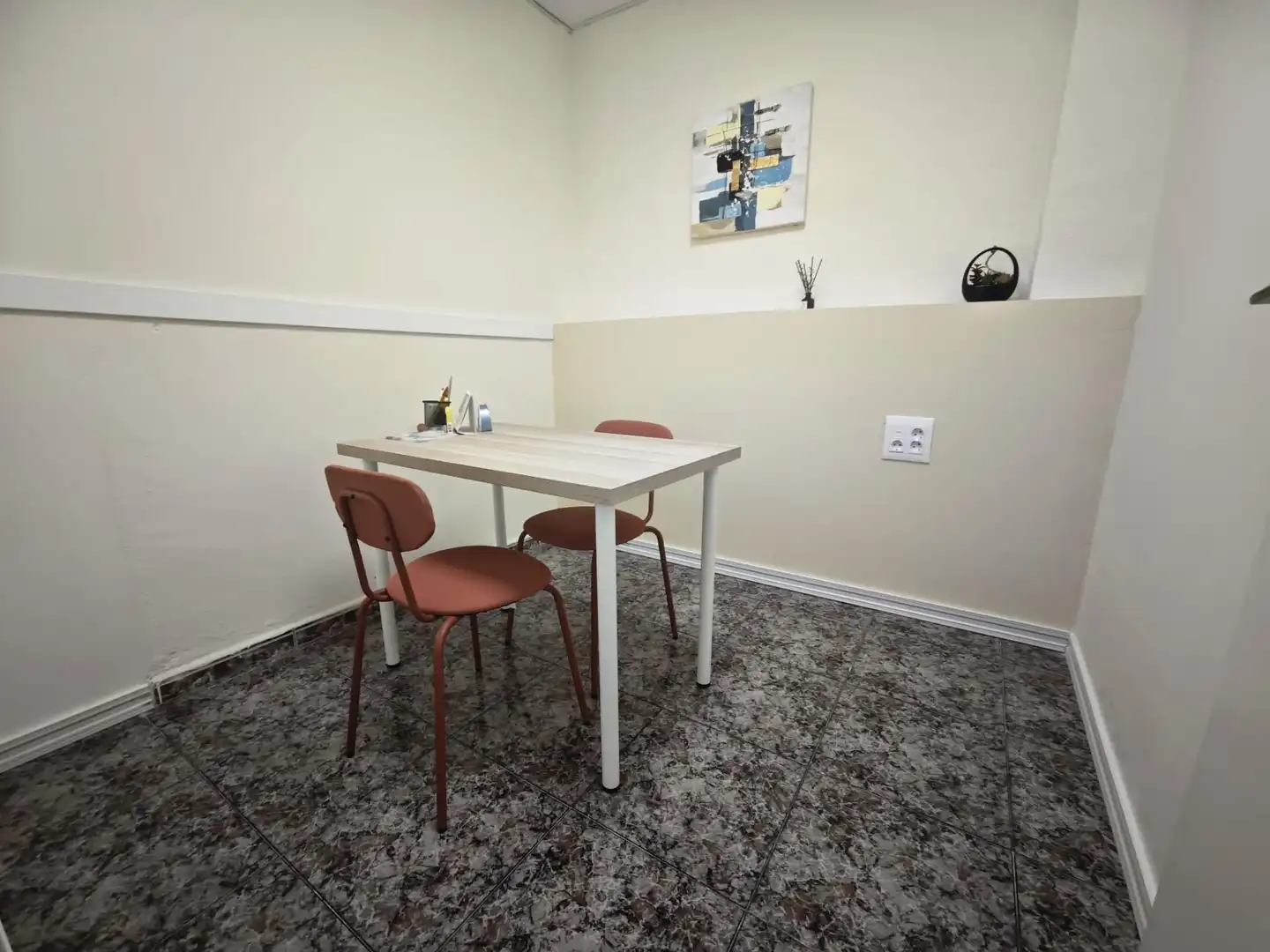 Comedor de Oficina de alquiler en  Murcia Capital con Aire acondicionado, Calefacción y Amueblado
