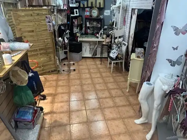 Local en venta en Sabadell con Aire acondicionado, Calefacción y Amueblado