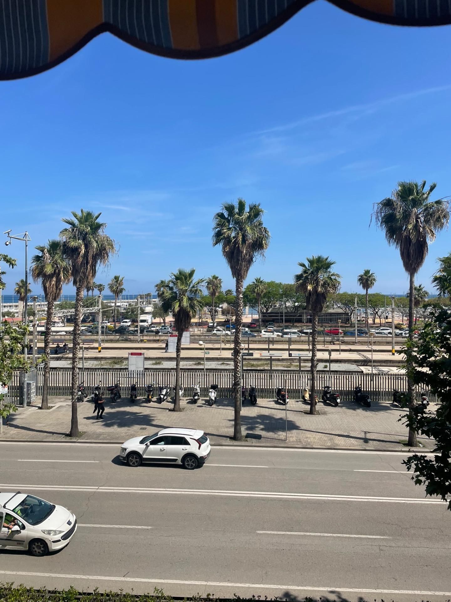 Vista exterior de Piso en venta en Mataró con Aire acondicionado, Terraza y Trastero