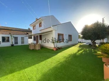 Villa con piscina in vendita a SALAR 59