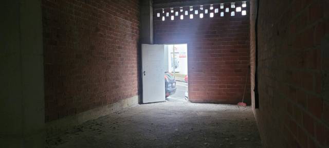 Local comercial en Alquiler en Rúa de Alejandro Pérez Lugín en Castiñeiriño - Cruceiro de Sar