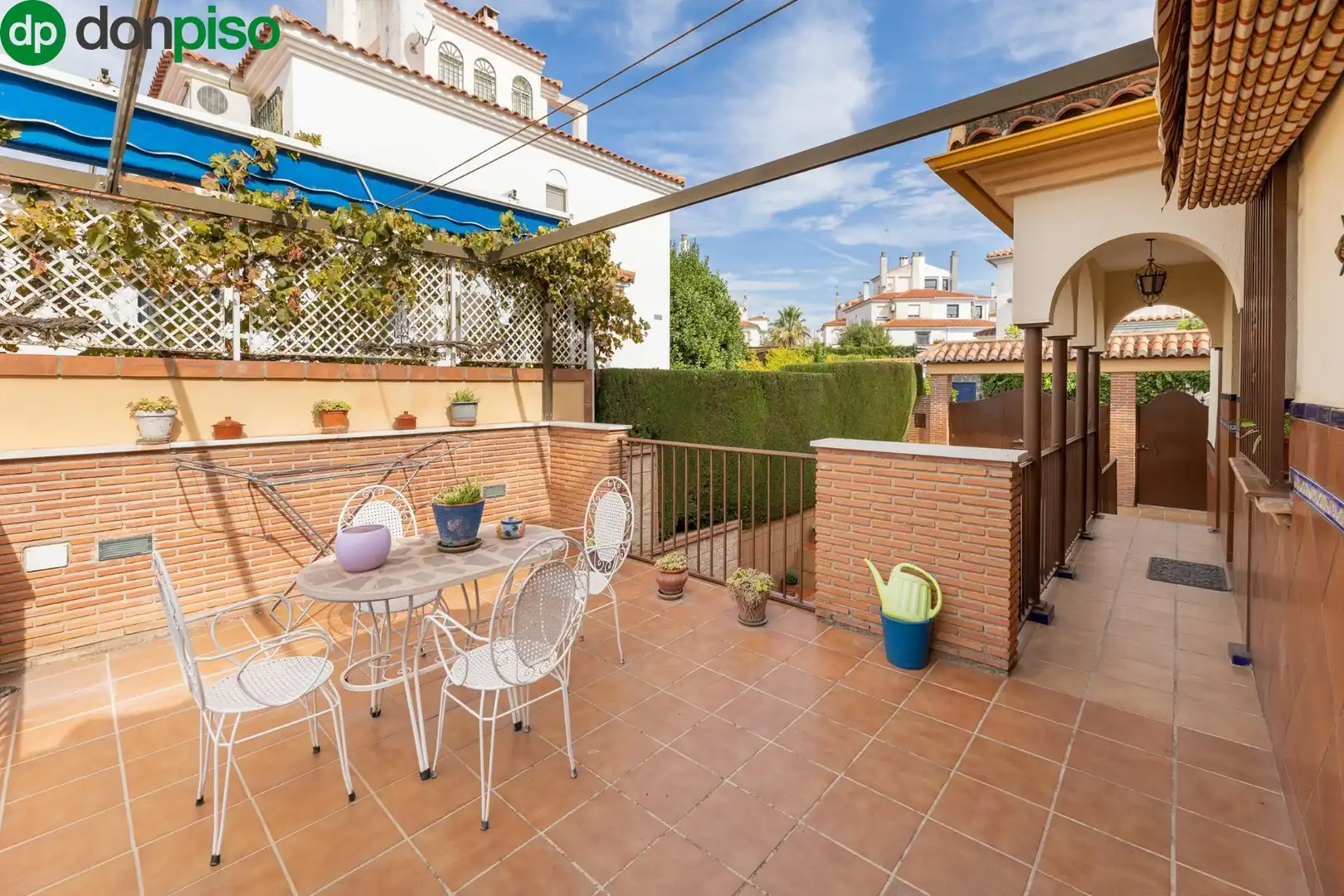 Adossat amb piscina en venda a Calle MIMBRES UR.MONTELUZ, imagen 20