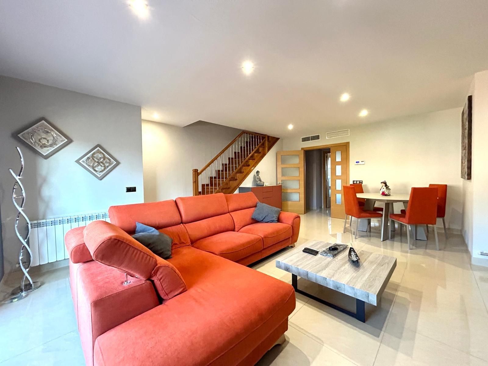 Living room of Attic for sale in Alcañiz  with Air Conditioner, Heating and Parquet flooring