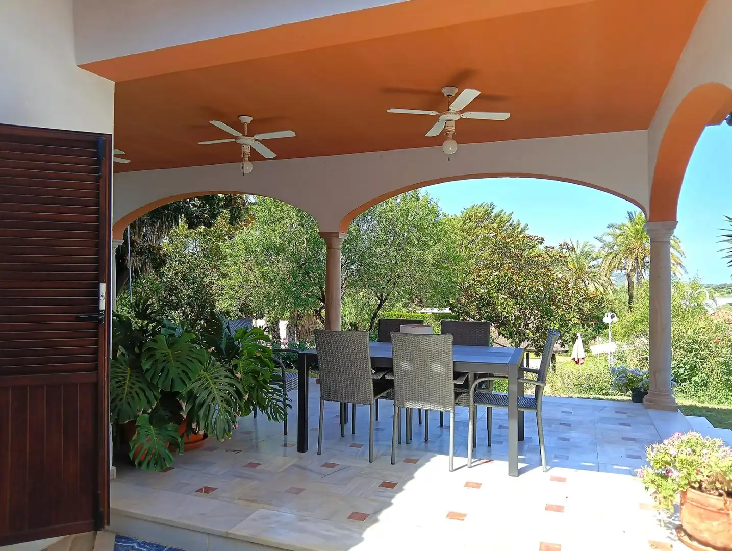 Terrassa de Casa o xalet en venda en El Bosque amb Piscina comunitària