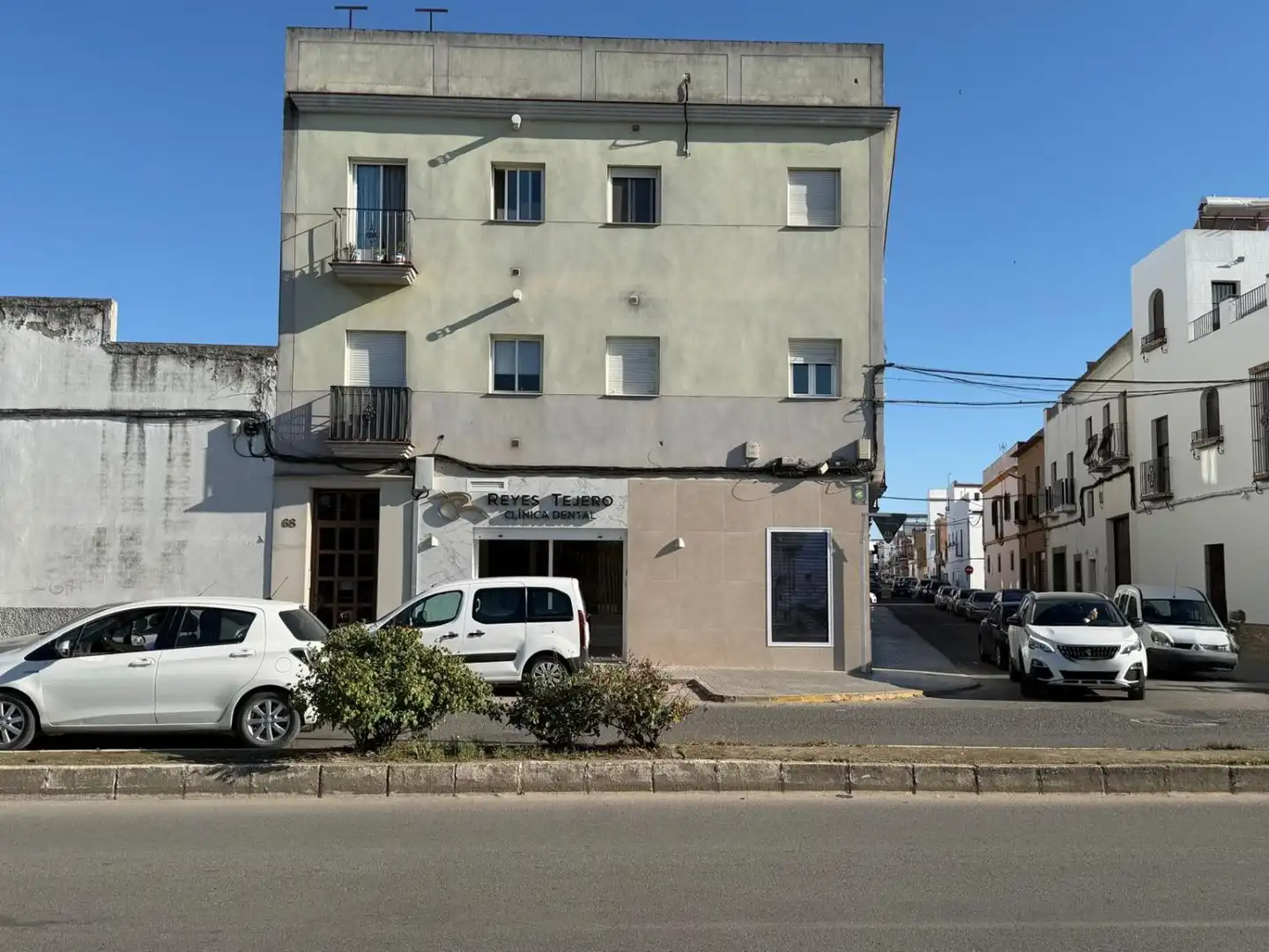 Vista exterior de Pis en venda en Los Palacios y Villafranca