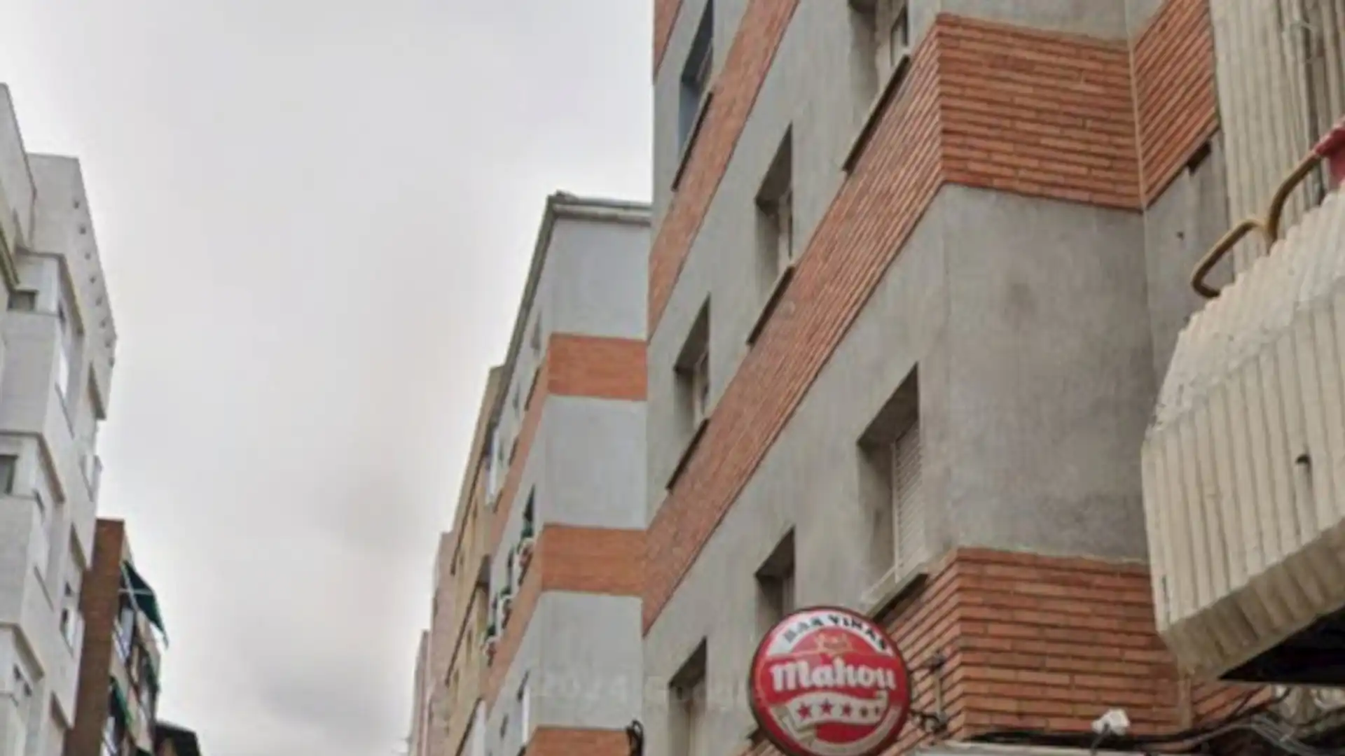 Vista exterior de Piso de alquiler en Cuenca Capital con Calefacción, Parquet y Amueblado