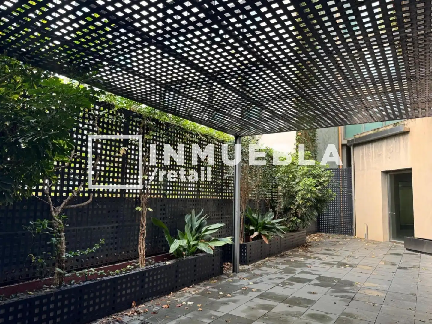 Jardín de Oficina de alquiler en  Barcelona Capital con Aire acondicionado y Calefacción