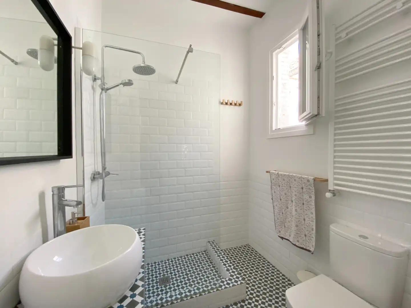 Bany de Pis en venda en Madrid amb Aire condicionat, Calefacció i Moblat