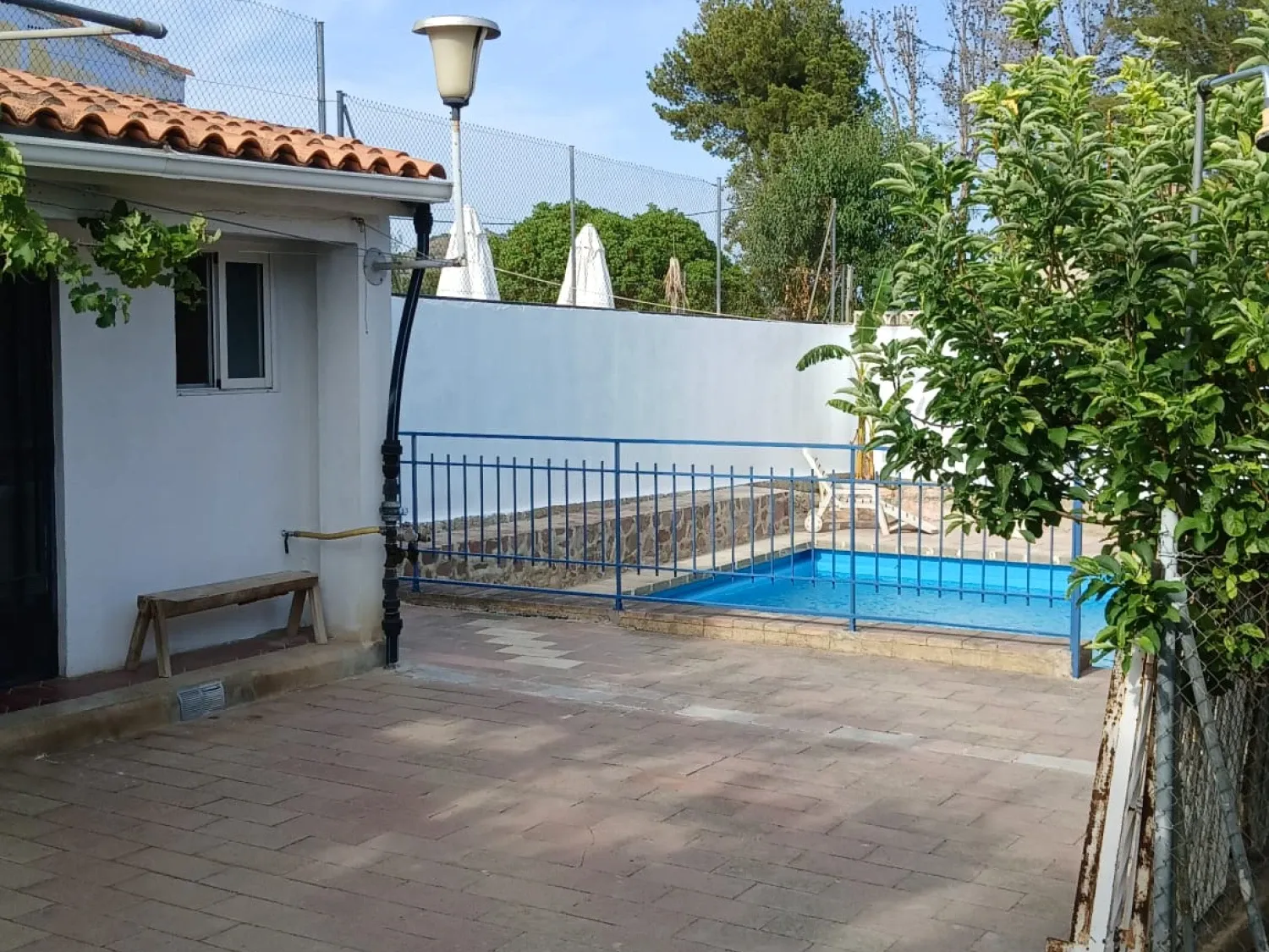 Swimming pool of House or chalet for sale in Loriguilla  with Air Conditioner, Heating and Private garden