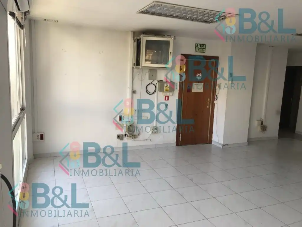 Büro zum Verkauf in Casco Antiguo, imagen 4