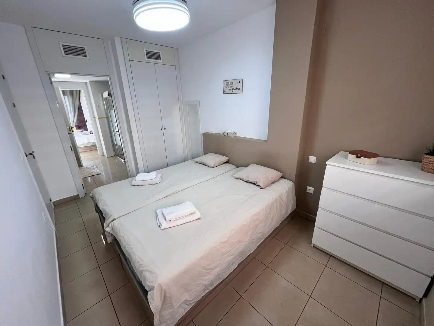 Habitación de Apartamento en venta en Orihuela con Aire acondicionado, Terraza y Piscina