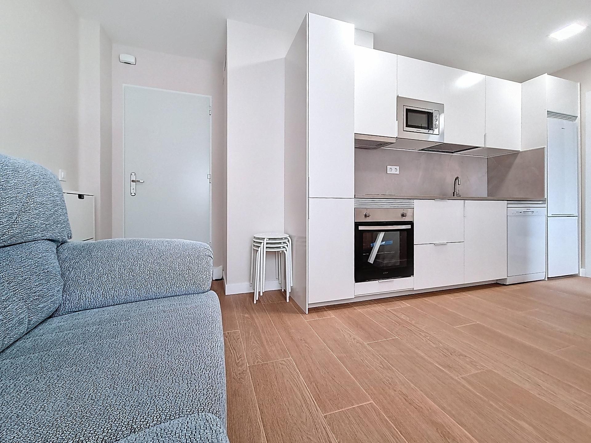 Sala de estar de Apartamento de alquiler en  Madrid Capital con Aire acondicionado y Calefacción