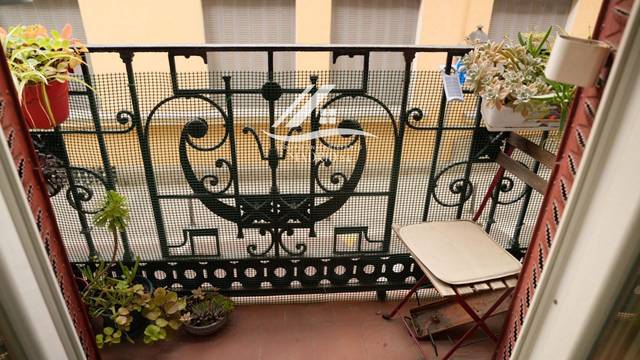 Piso en Venta en Calle de Tabernillas en Palacio
