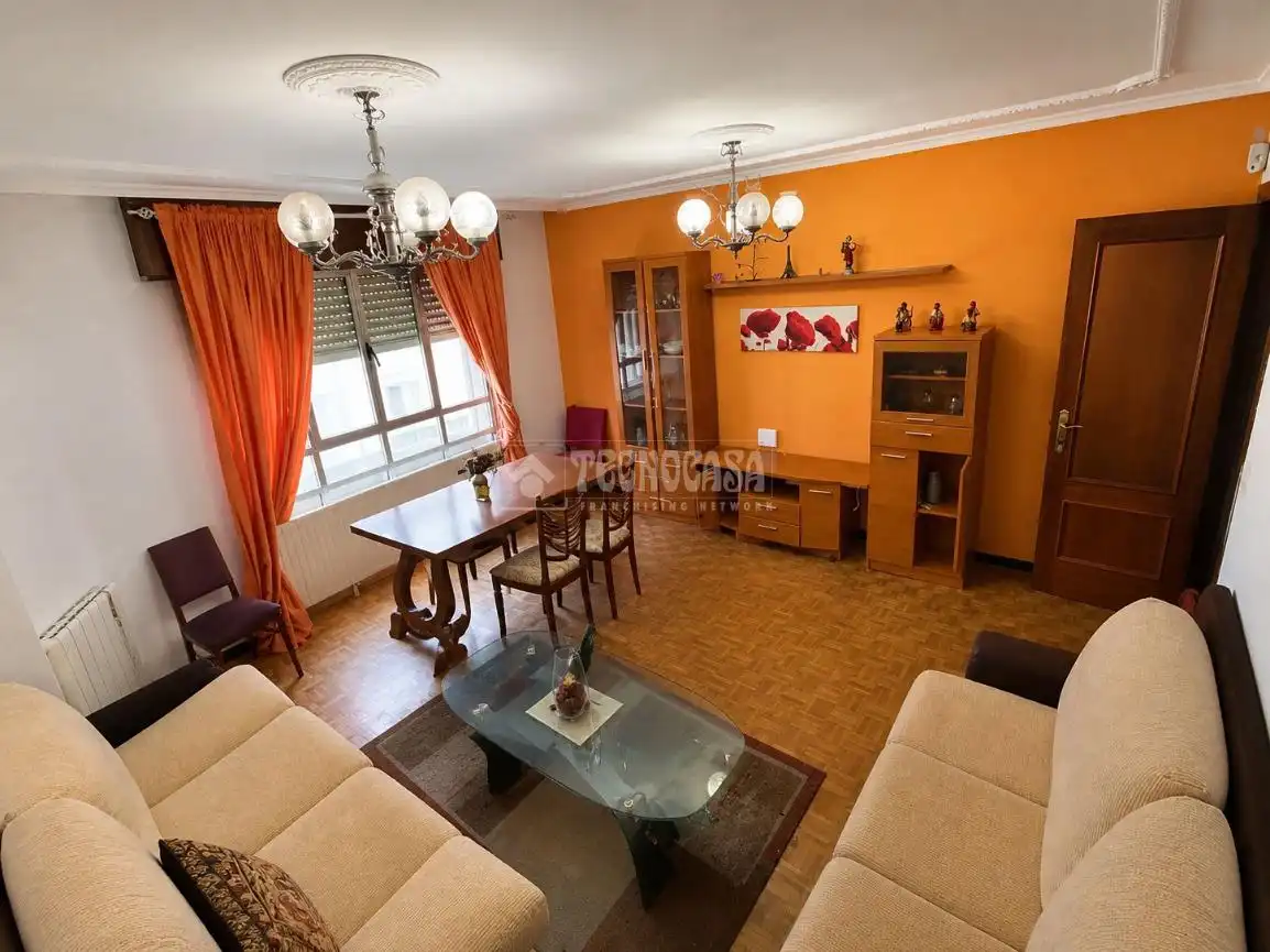 Sala de estar de Piso en venta en Santander con Calefacción y Alarma