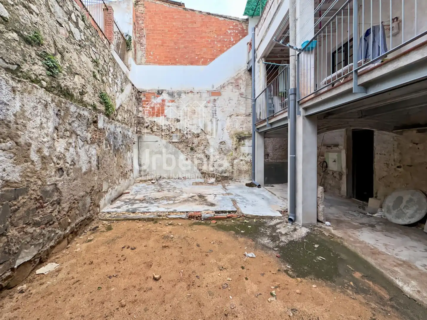 Wohnung zum Verkauf in Argentona mit Heizung, Privatgarten und Abstellraum