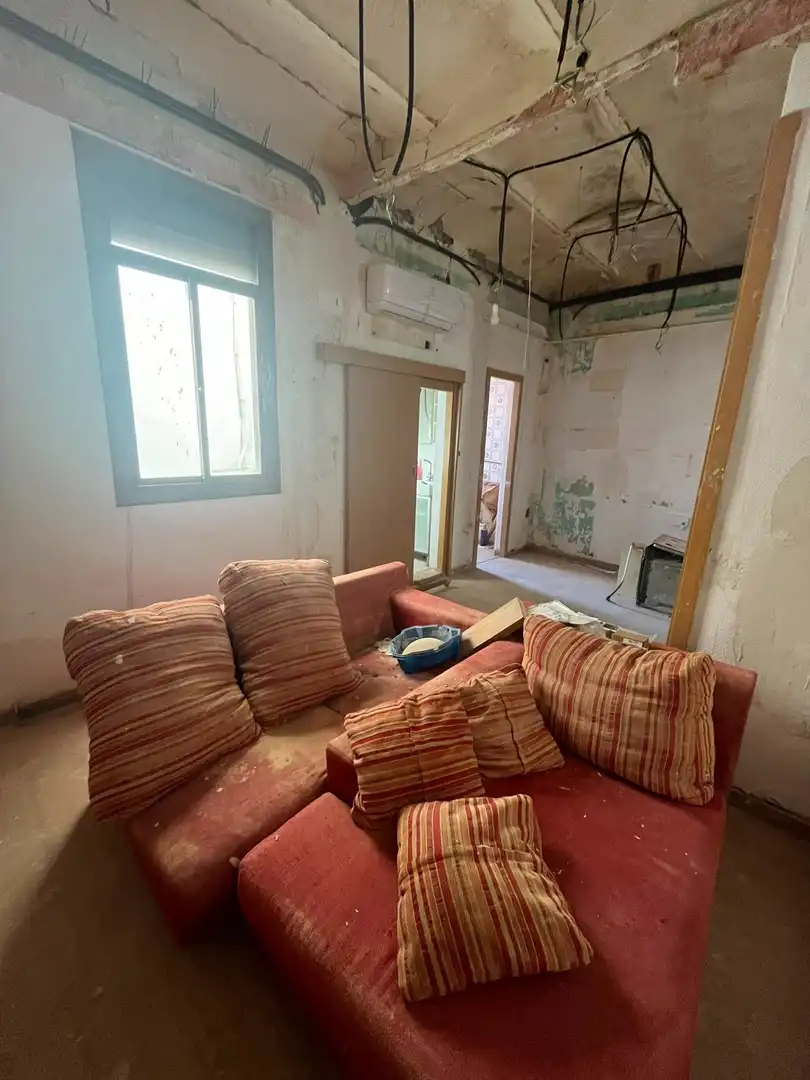 Sala de estar de Piso en venta en Barcelona con Aire acondicionado, Calefacción y Trastero