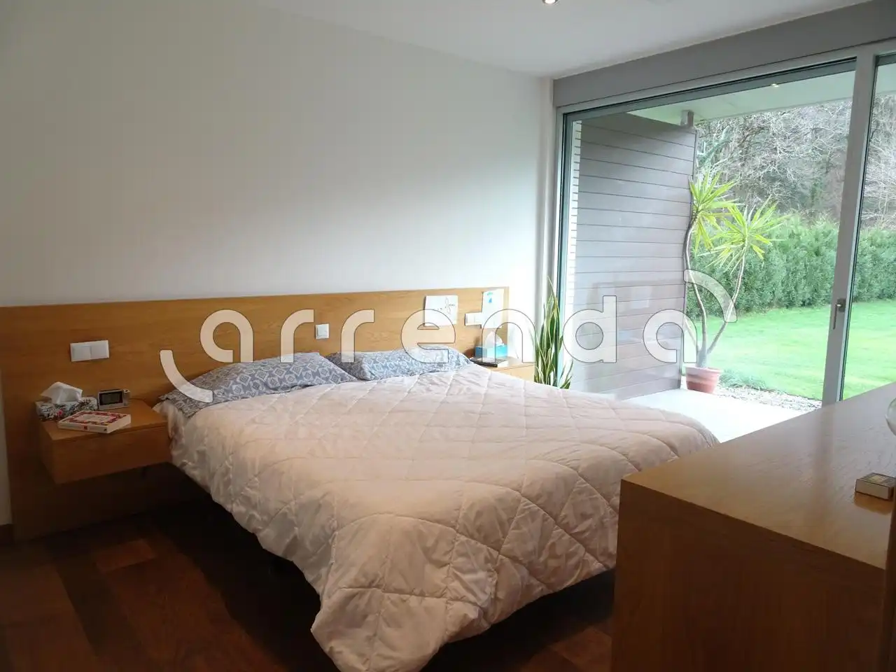 Dormitori de Casa o xalet de lloguer en Piélagos amb Jardí privat, Piscina i Moblat