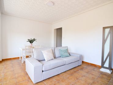 Appartamento con balcone in vendita a Avenida Raval 109